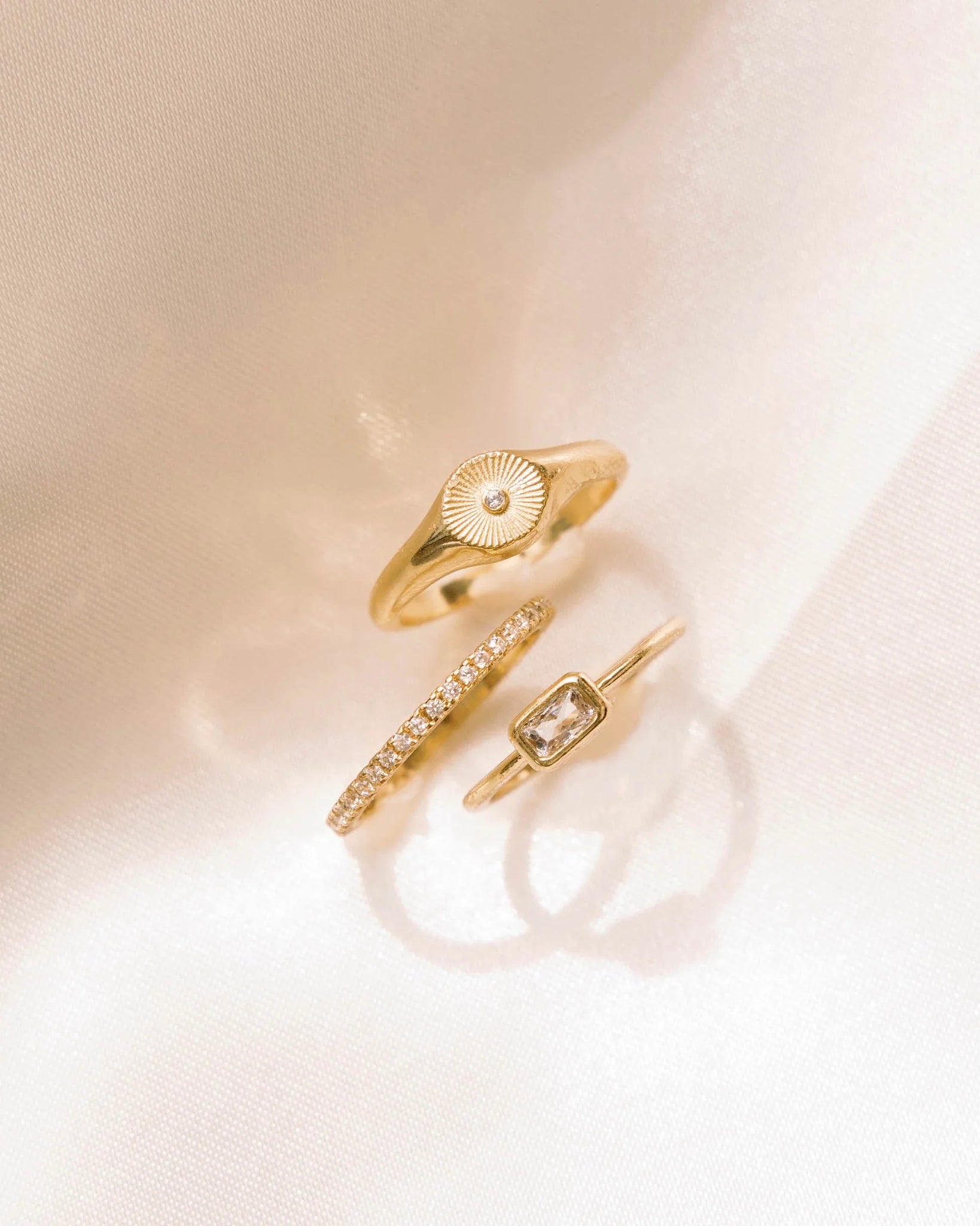Sutton Ring - Falling for Dainty